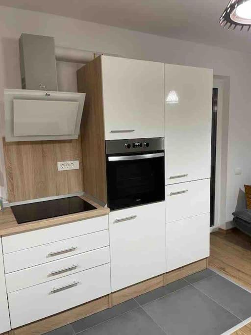 אורדאה 5 Dream Apartment 5 Cu Parcare Privata מראה חיצוני תמונה